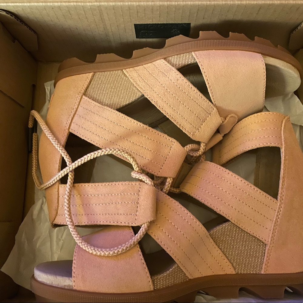 Sorel Joanie II lace wedge sandals, never worn, still in box!